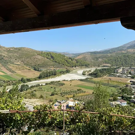 Llanaj Villa